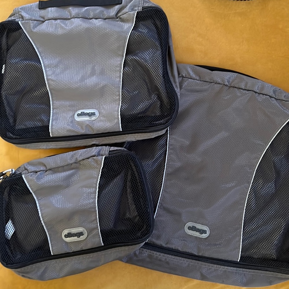 Travel packing bags